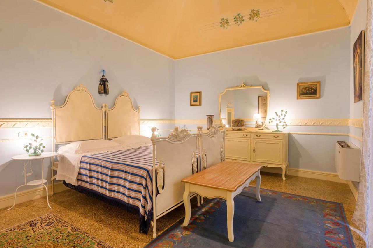 Palazzo Tre Cardi Bed & Breakfast Salve